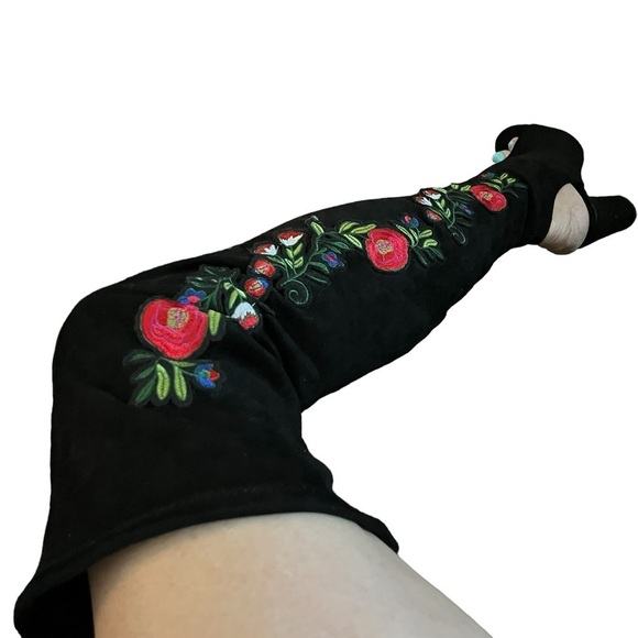 Liliana Thigh High Floral Embroidered Faux Suede 4.5” Heel Open Toe Heel Boots 8 - Picture 5 of 9